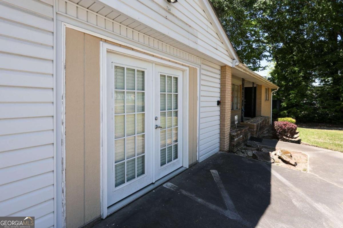 724 King Road Riverdale - Photo 11