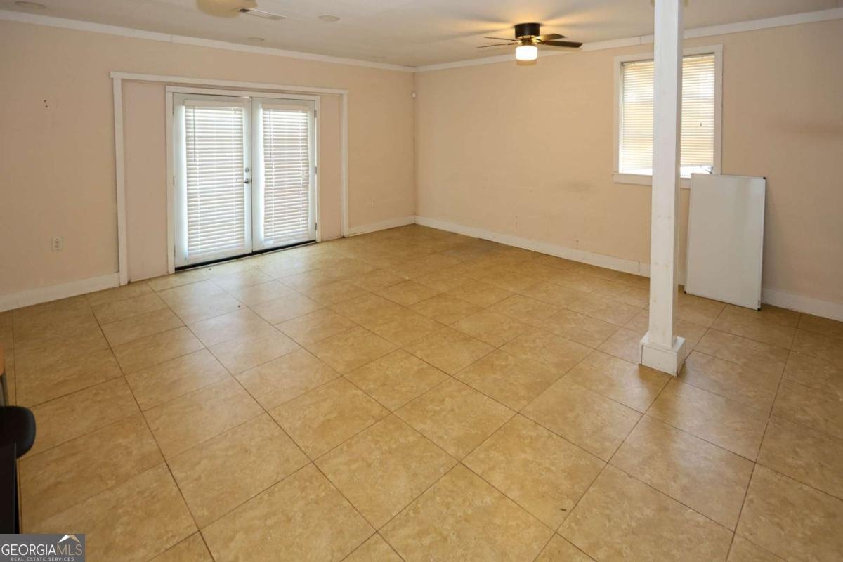724 King Road Riverdale - Photo 17