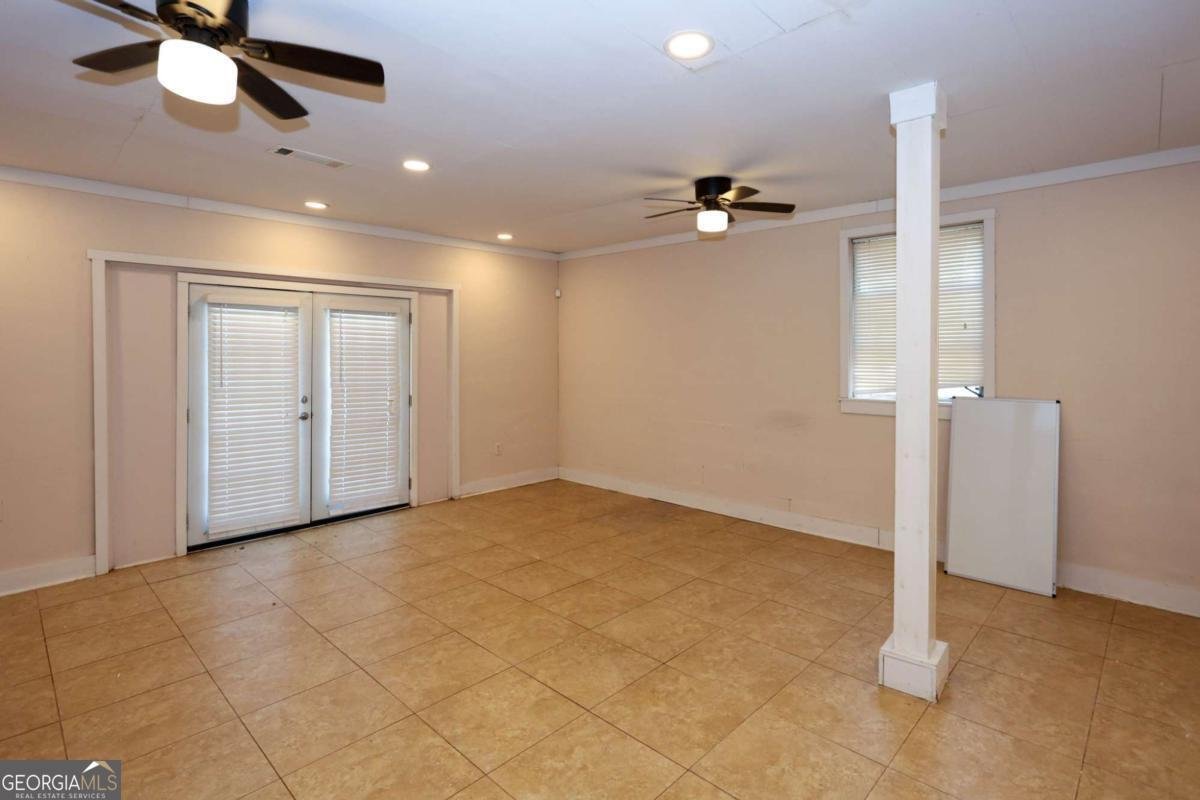 724 King Road Riverdale - Photo 20
