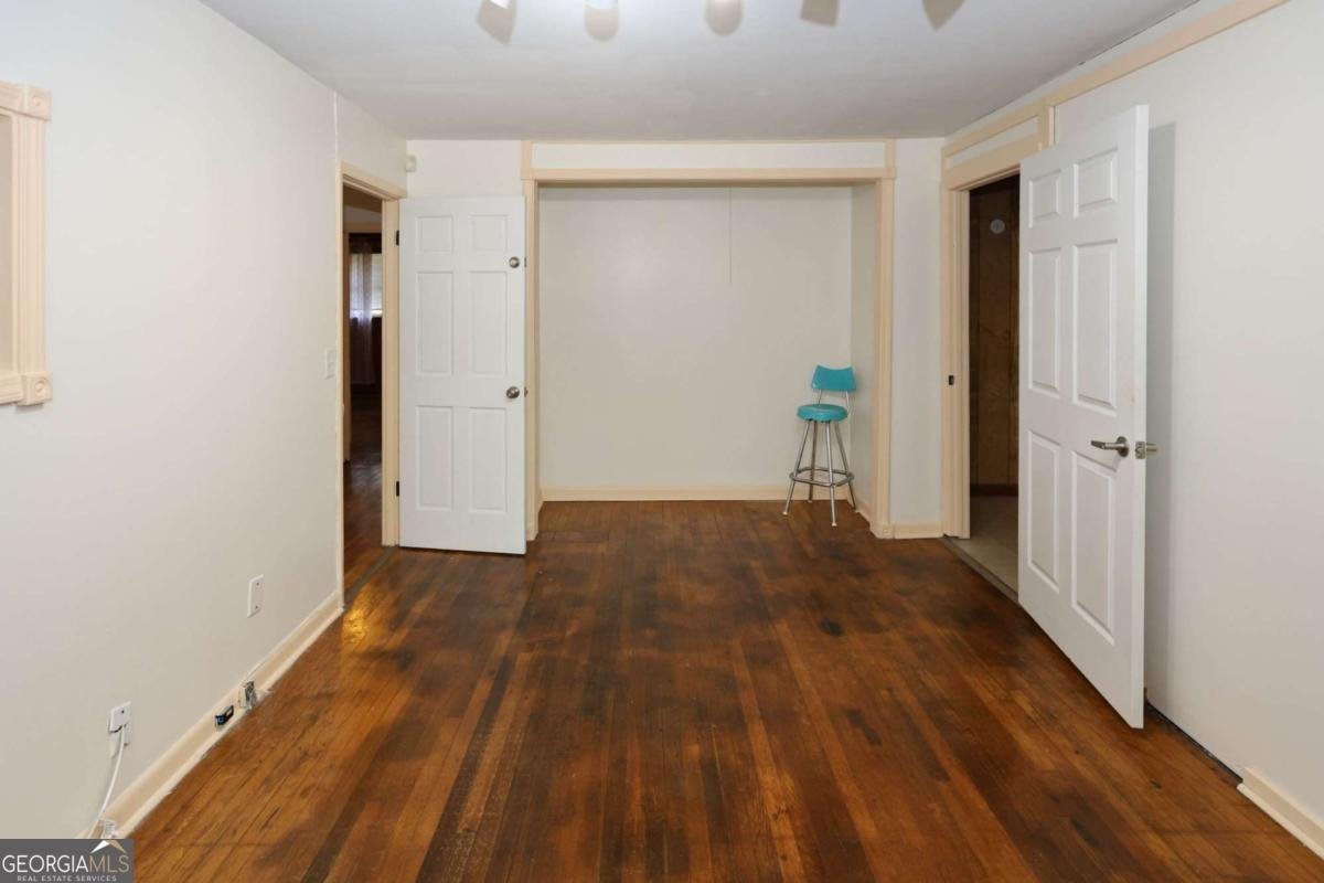 724 King Road Riverdale - Photo 35