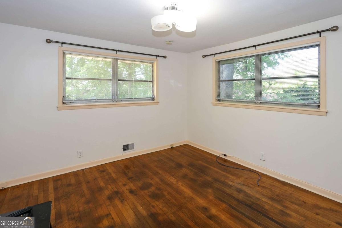 724 King Road Riverdale - Photo 36