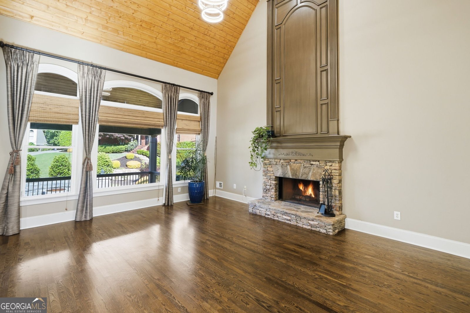 1105 Dapplefawn Court Alpharetta - Photo 11