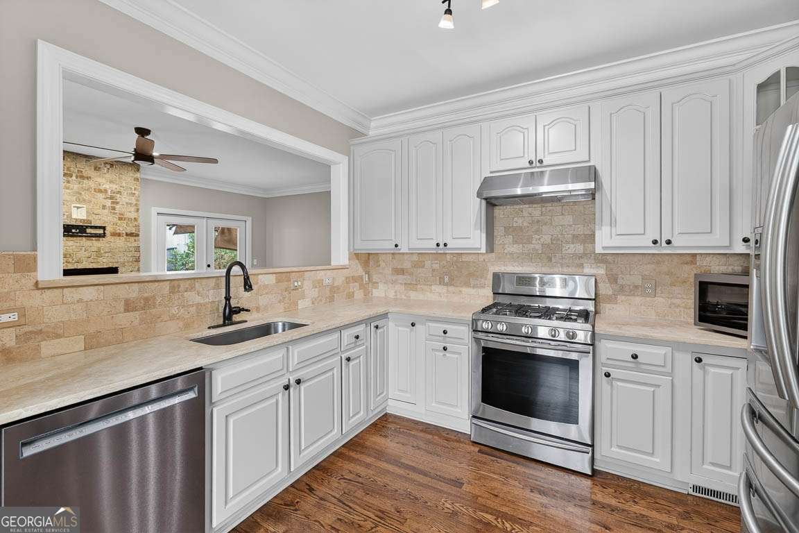 110 Newfield Street St. Simons - Photo 16