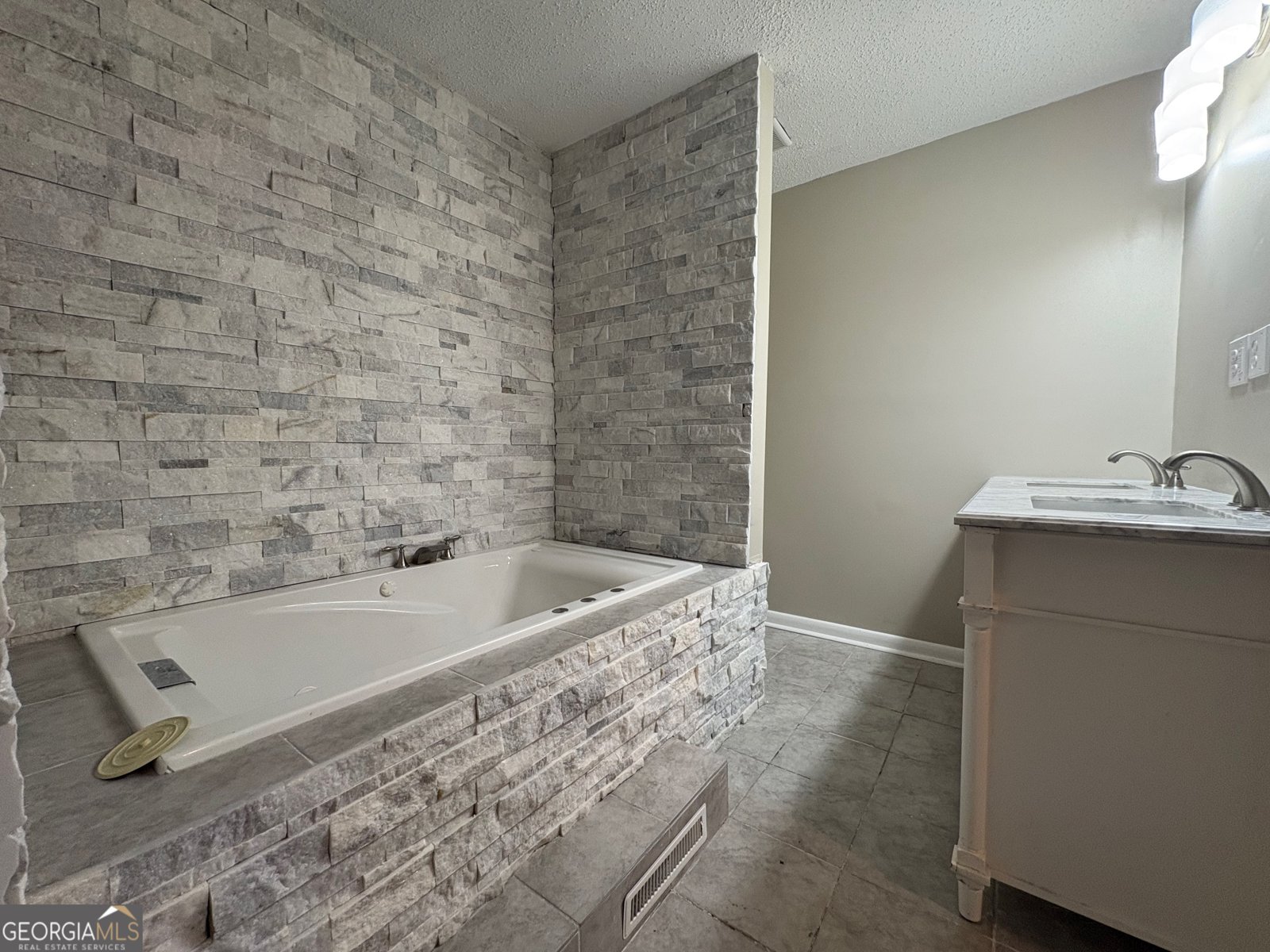 117 Laura Lane Fort Valley - Photo 9