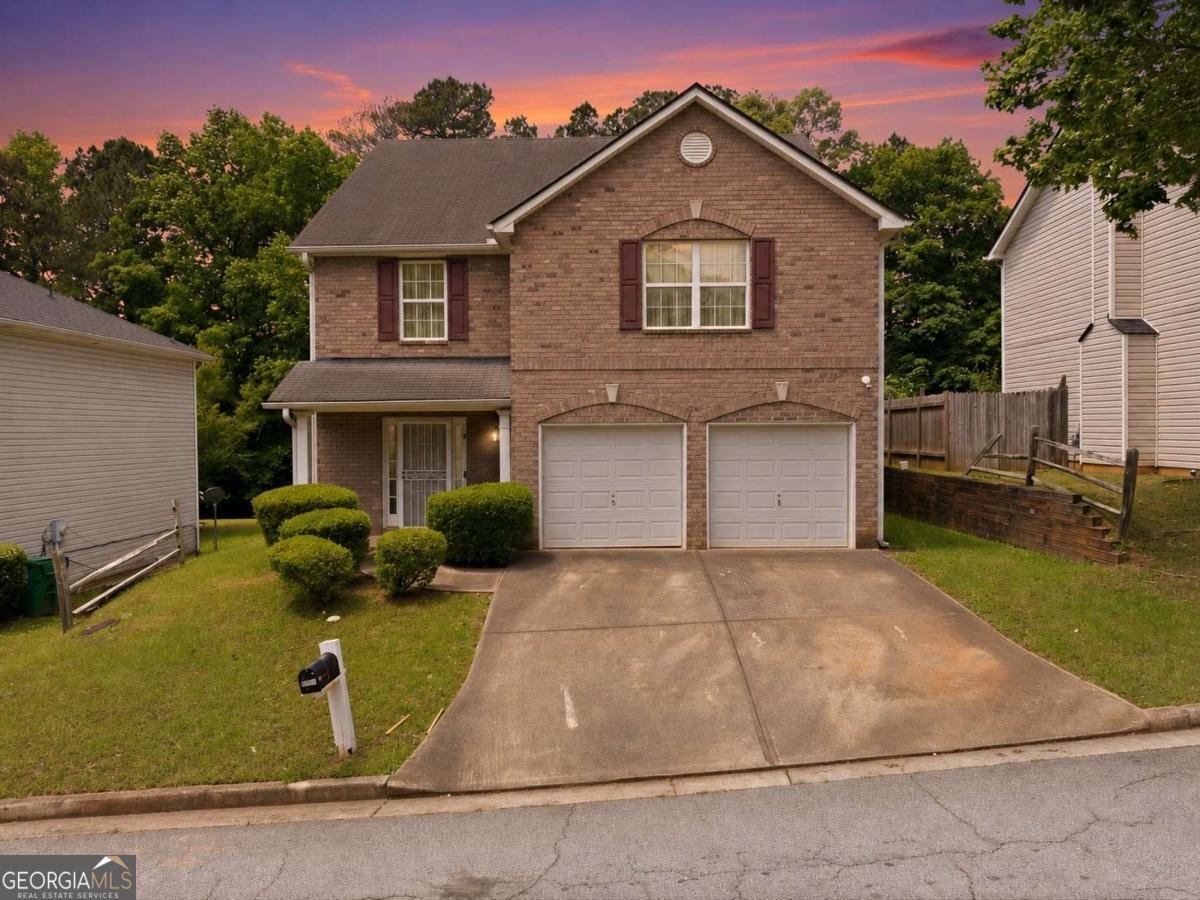 3867 Riverside Parkway Decatur - Photo 1