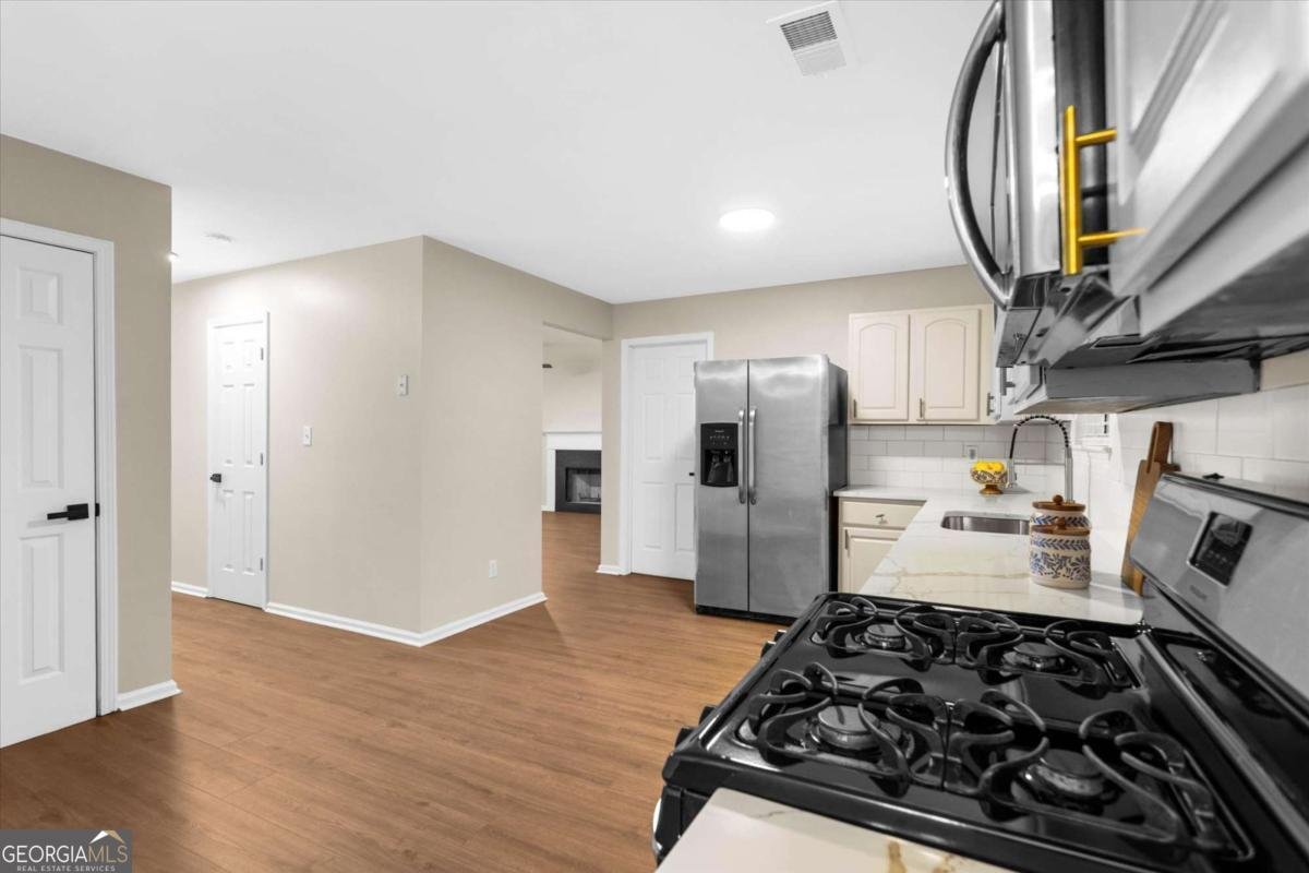 3897 Creek Shoals Ln Ellenwood - Photo 17