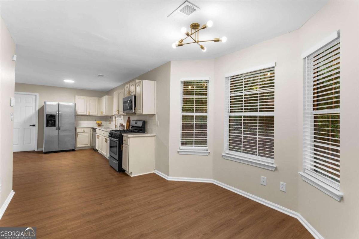 3897 Creek Shoals Ln Ellenwood - Photo 23