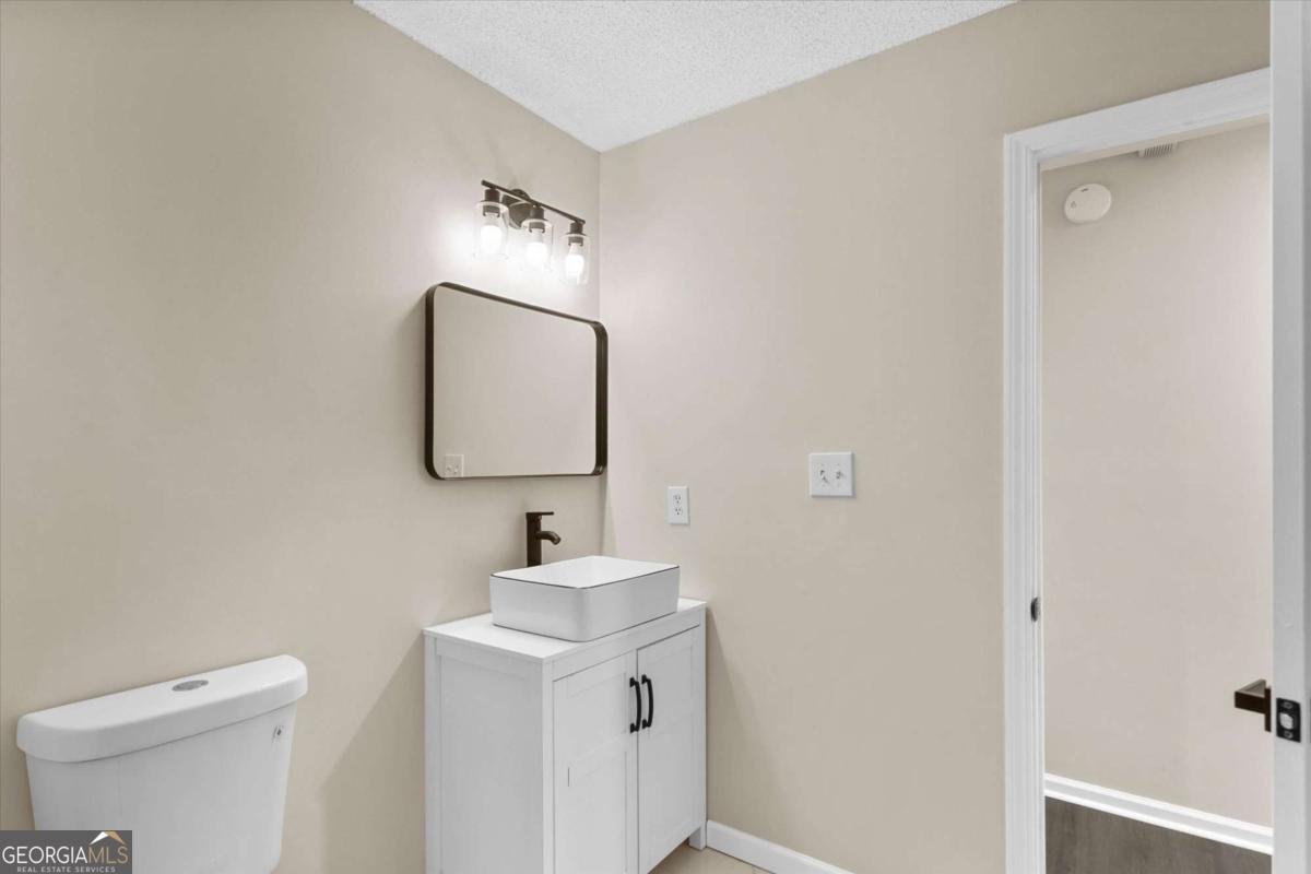 3897 Creek Shoals Ln Ellenwood - Photo 37