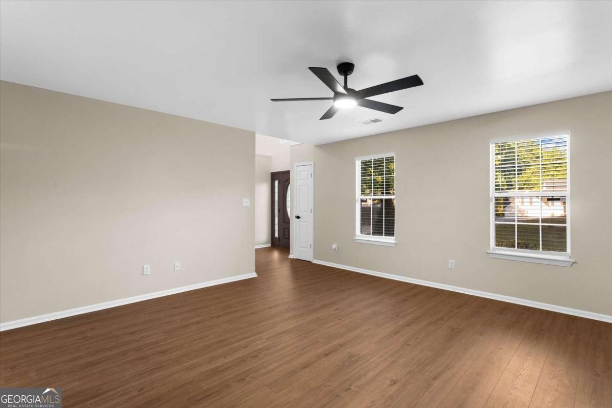 3897 Creek Shoals Ln Ellenwood - Photo 8