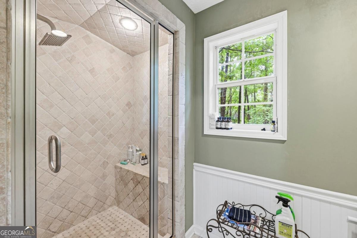 1010 Holmes Drive White Plains - Photo 10
