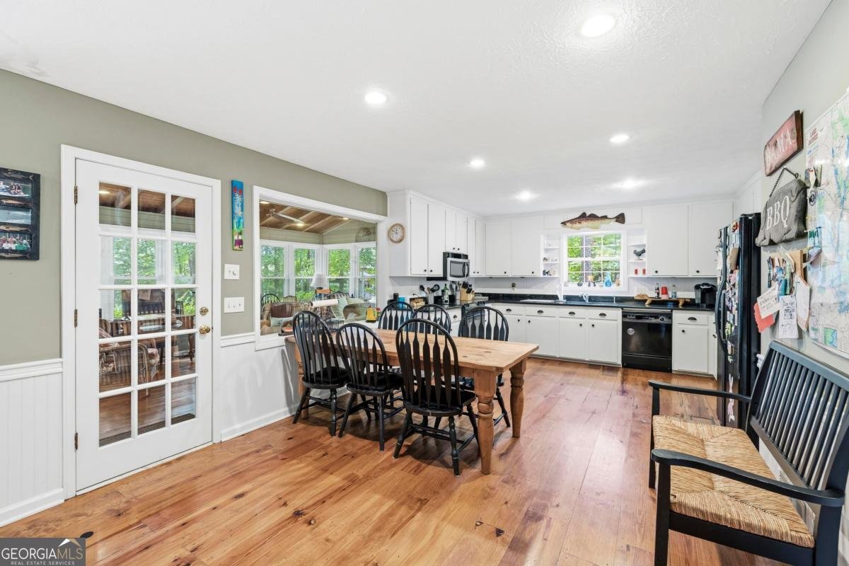 1010 Holmes Drive White Plains - Photo 21