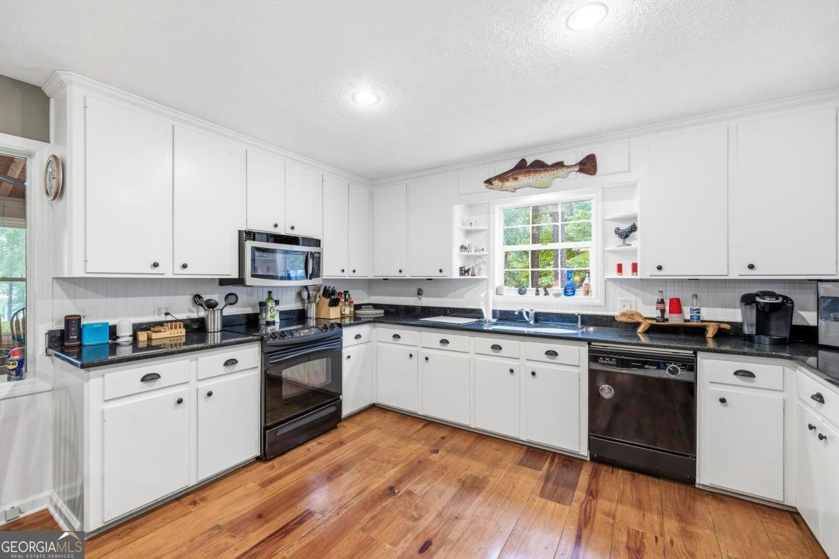 1010 Holmes Drive White Plains - Photo 22