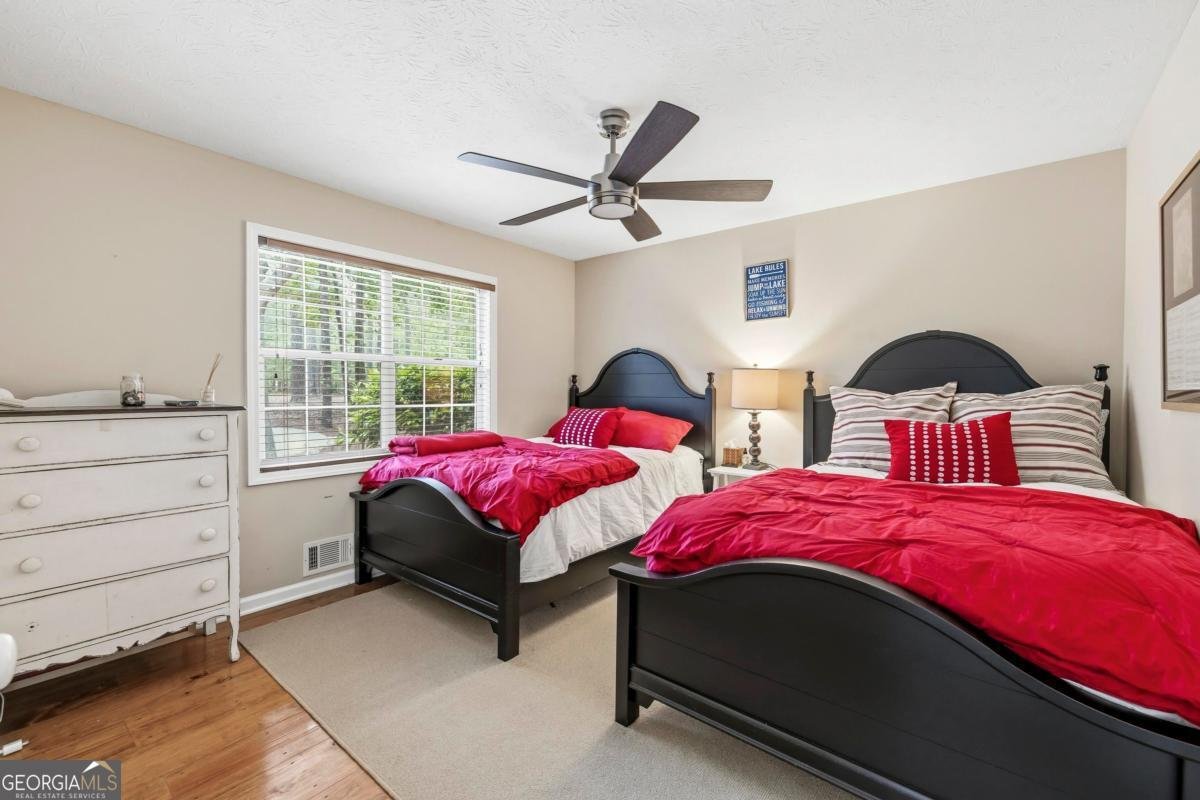 1010 Holmes Drive White Plains - Photo 27