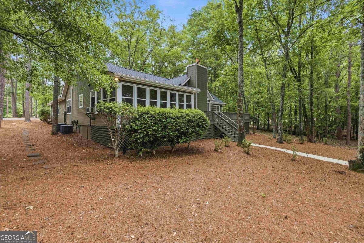 1010 Holmes Drive White Plains - Photo 56