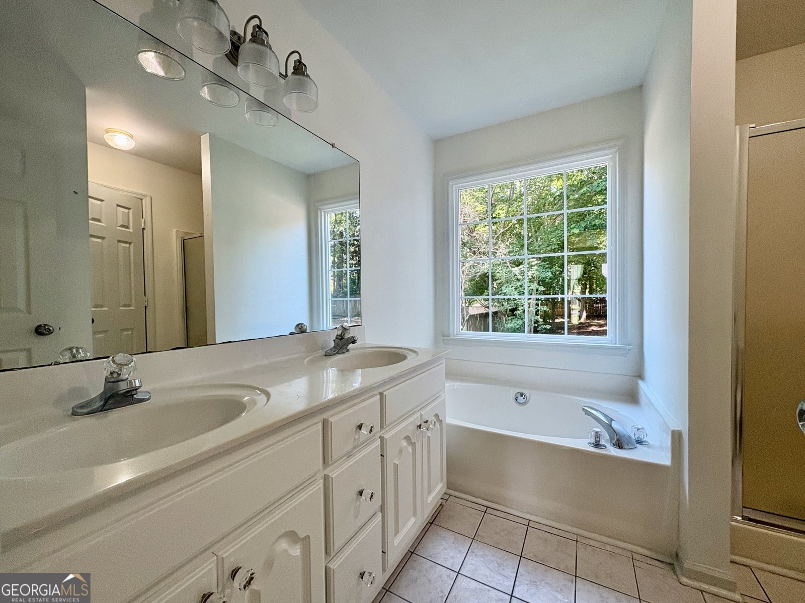405 Ashville Drive Macon - Photo 11