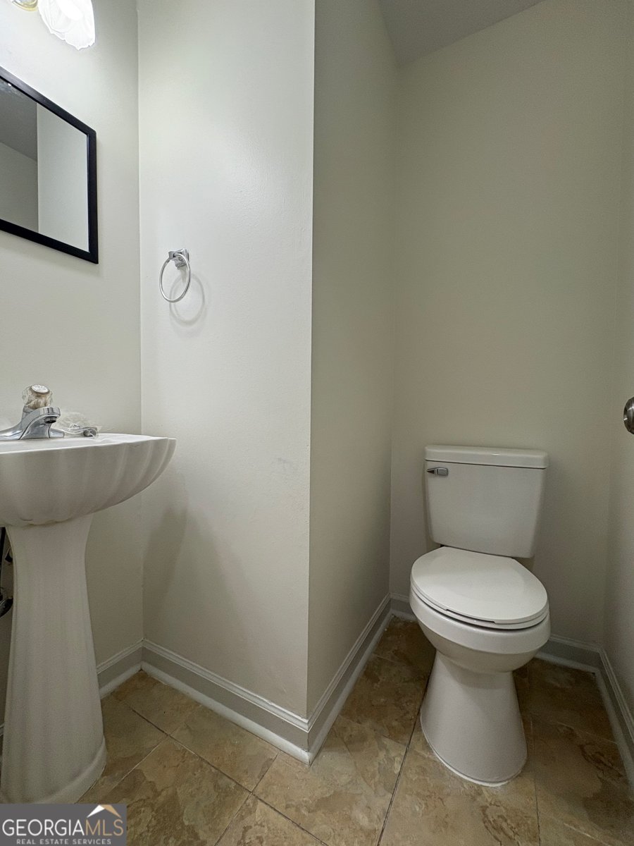 405 Ashville Drive Macon - Photo 13