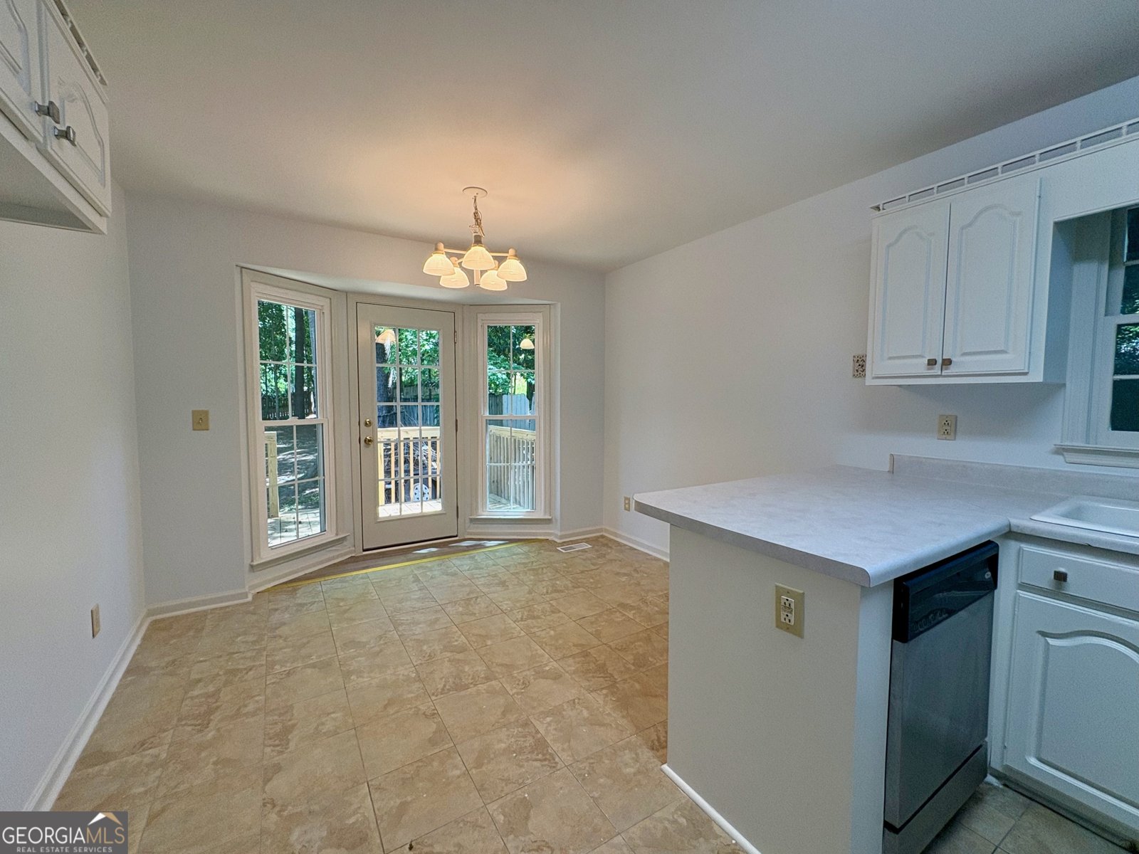 405 Ashville Drive Macon - Photo 6
