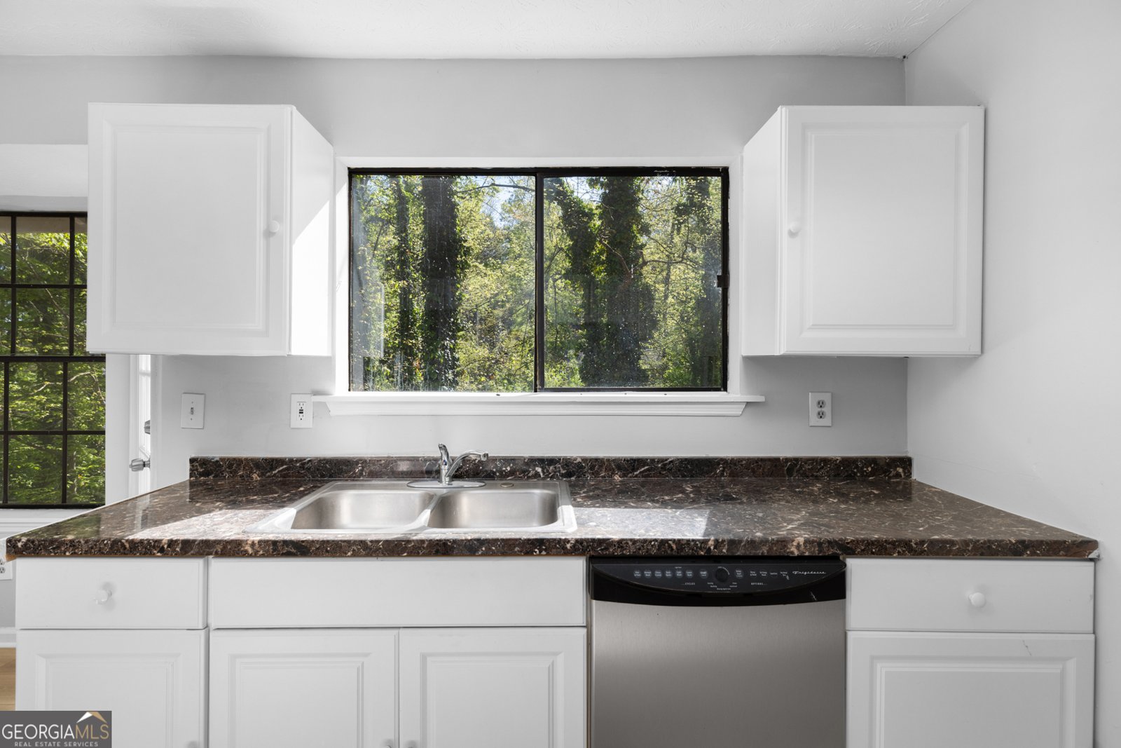 5350 Nathan Drive Lilburn - Photo 12