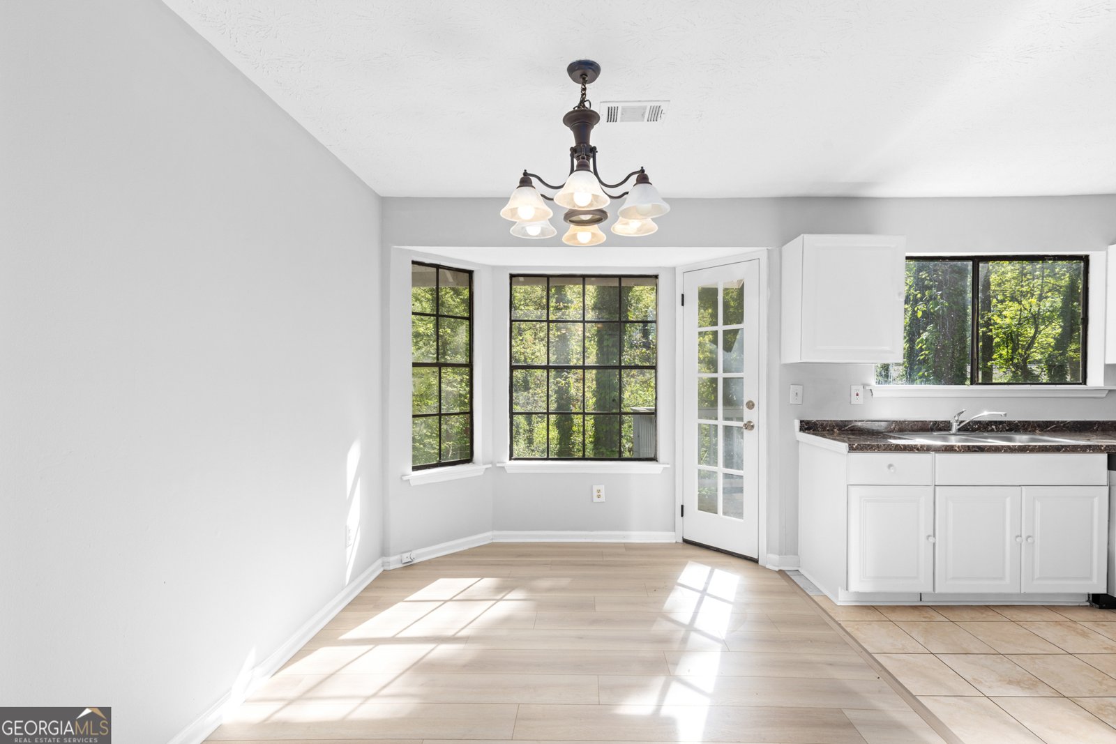 5350 Nathan Drive Lilburn - Photo 6