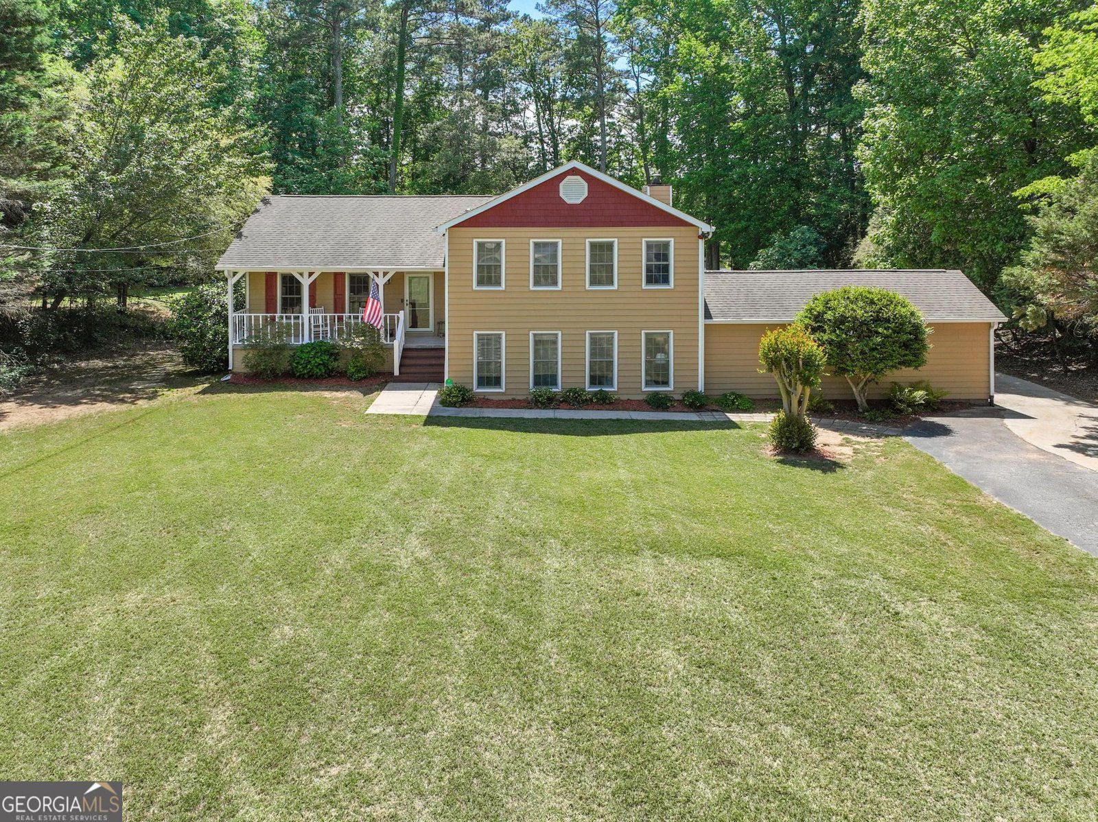 210 Heritage Farm Lane Fayetteville - main photo