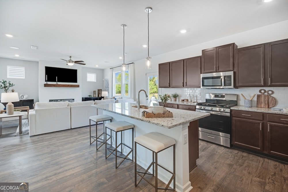 4037 Laurant Path Flowery Branch - Photo 9