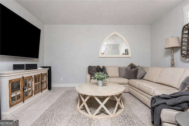 219 Dawson Drive Woodstock - Photo 18