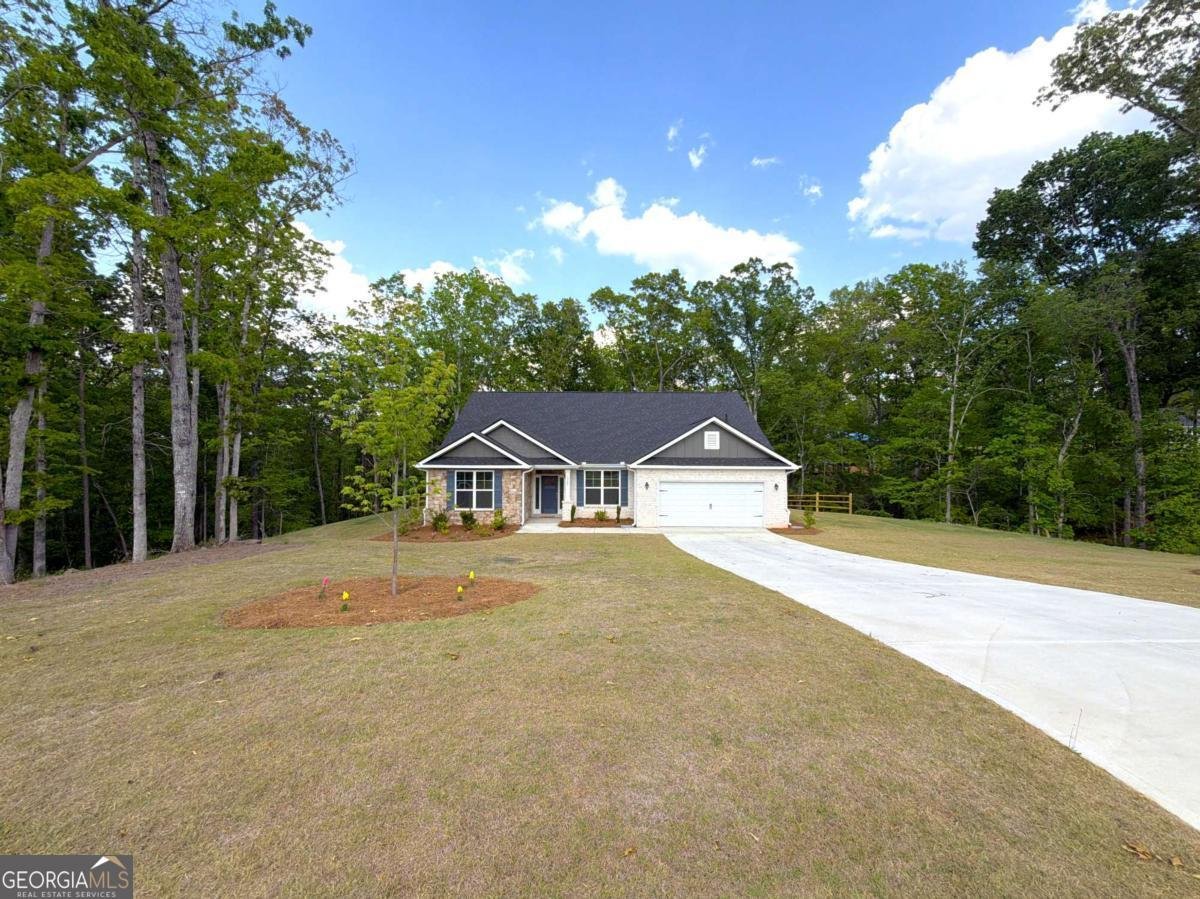 3305 Trevi Trail Douglasville - Photo 1