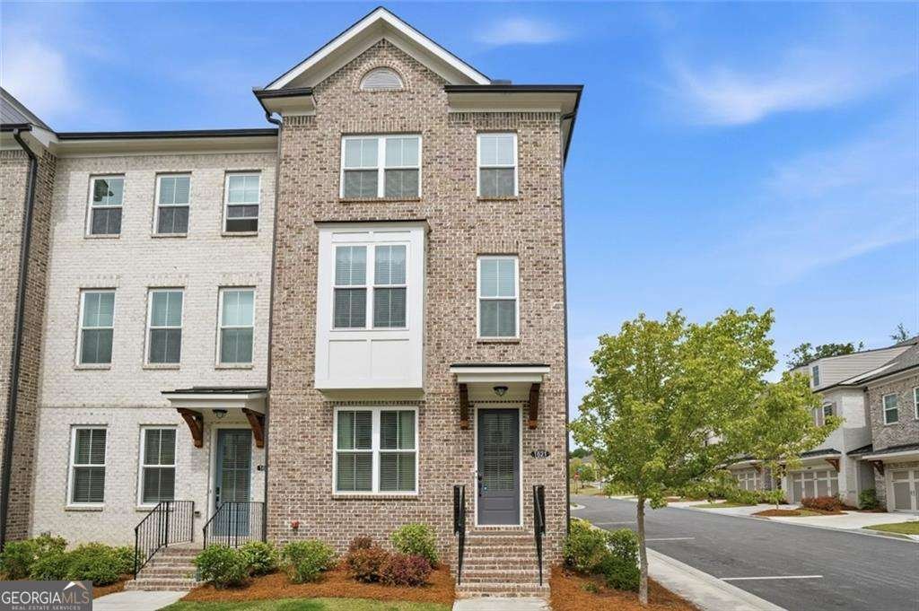 1621 Wellborn Walk Suwanee - Photo 1