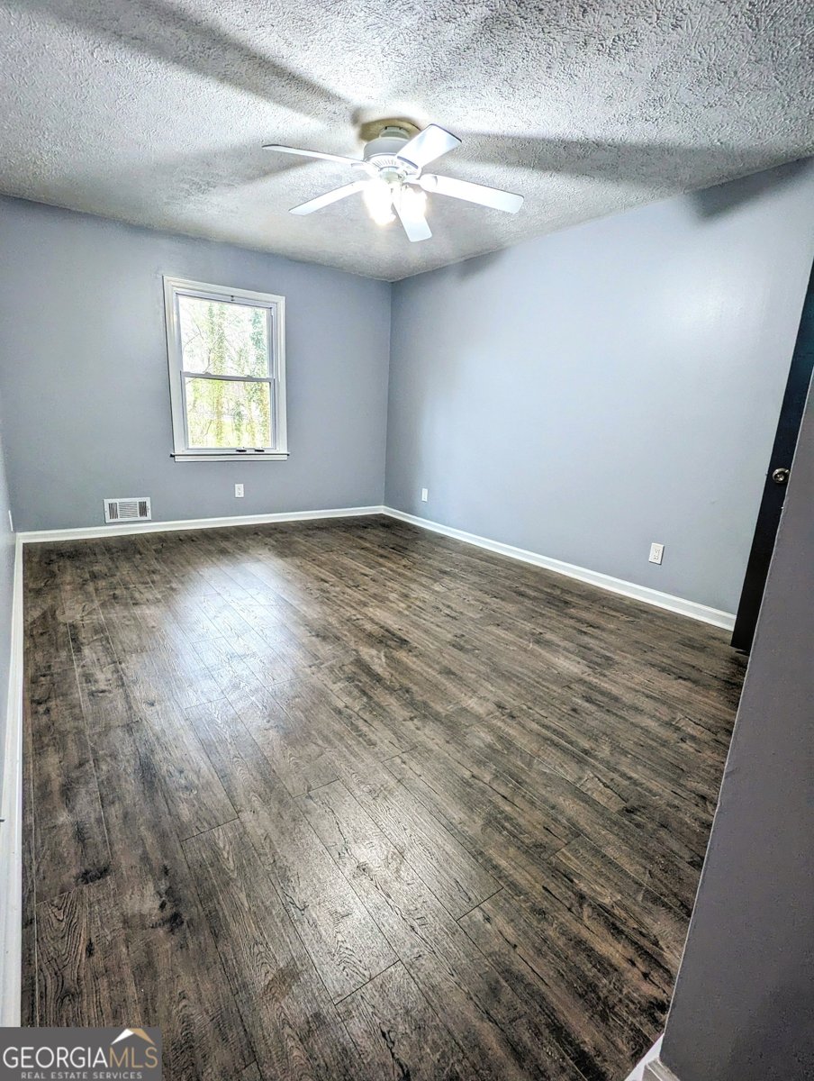 4990 Mountain Springs Way Stone Mountain - Photo 12