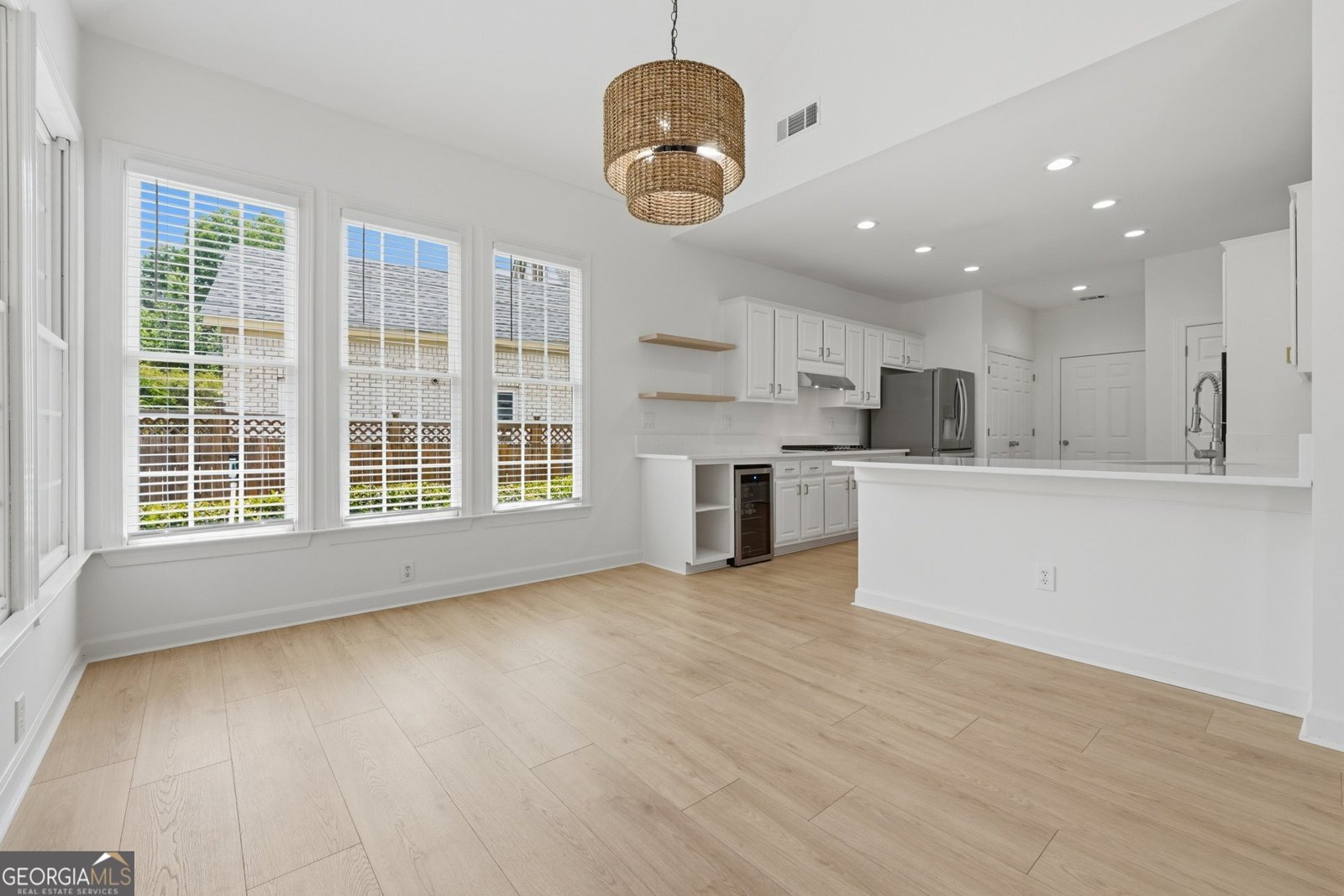 325 North Court Alpharetta - Photo 11