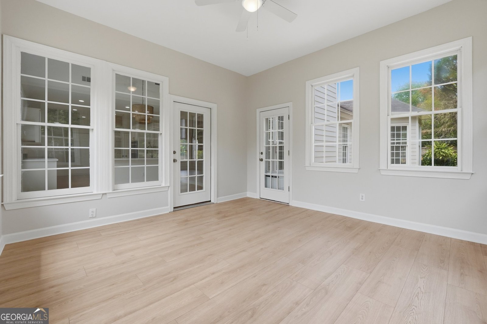 325 North Court Alpharetta - Photo 14