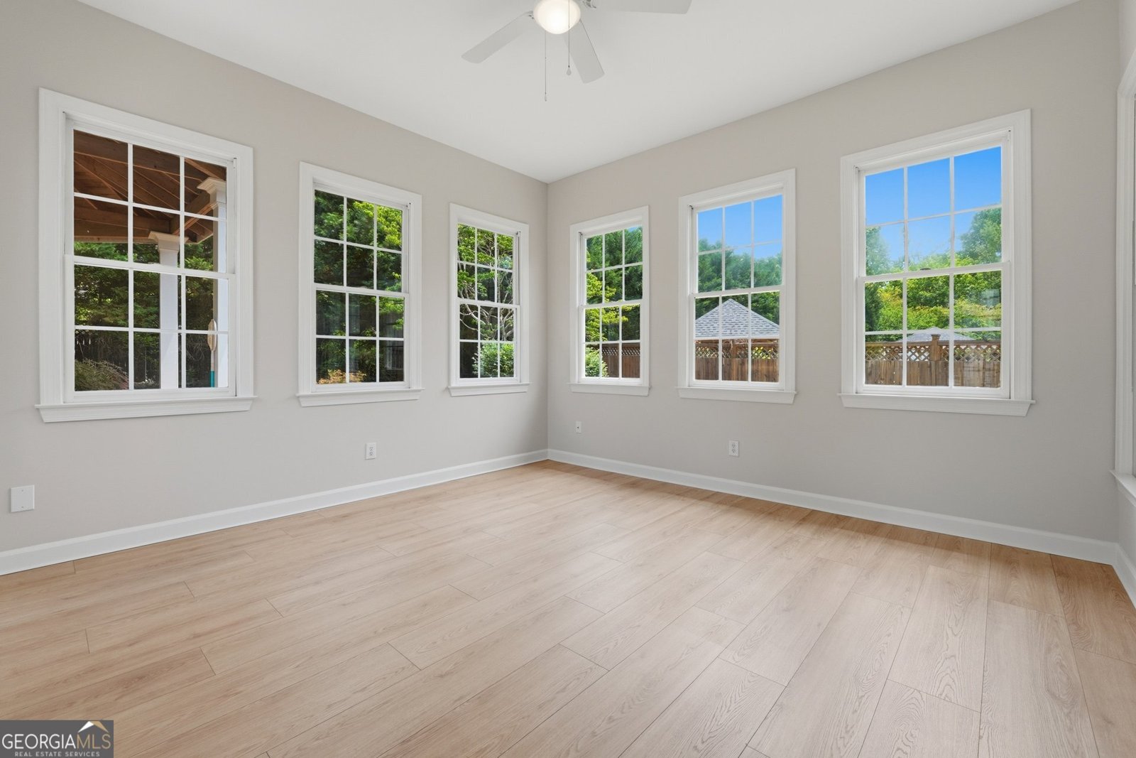 325 North Court Alpharetta - Photo 15