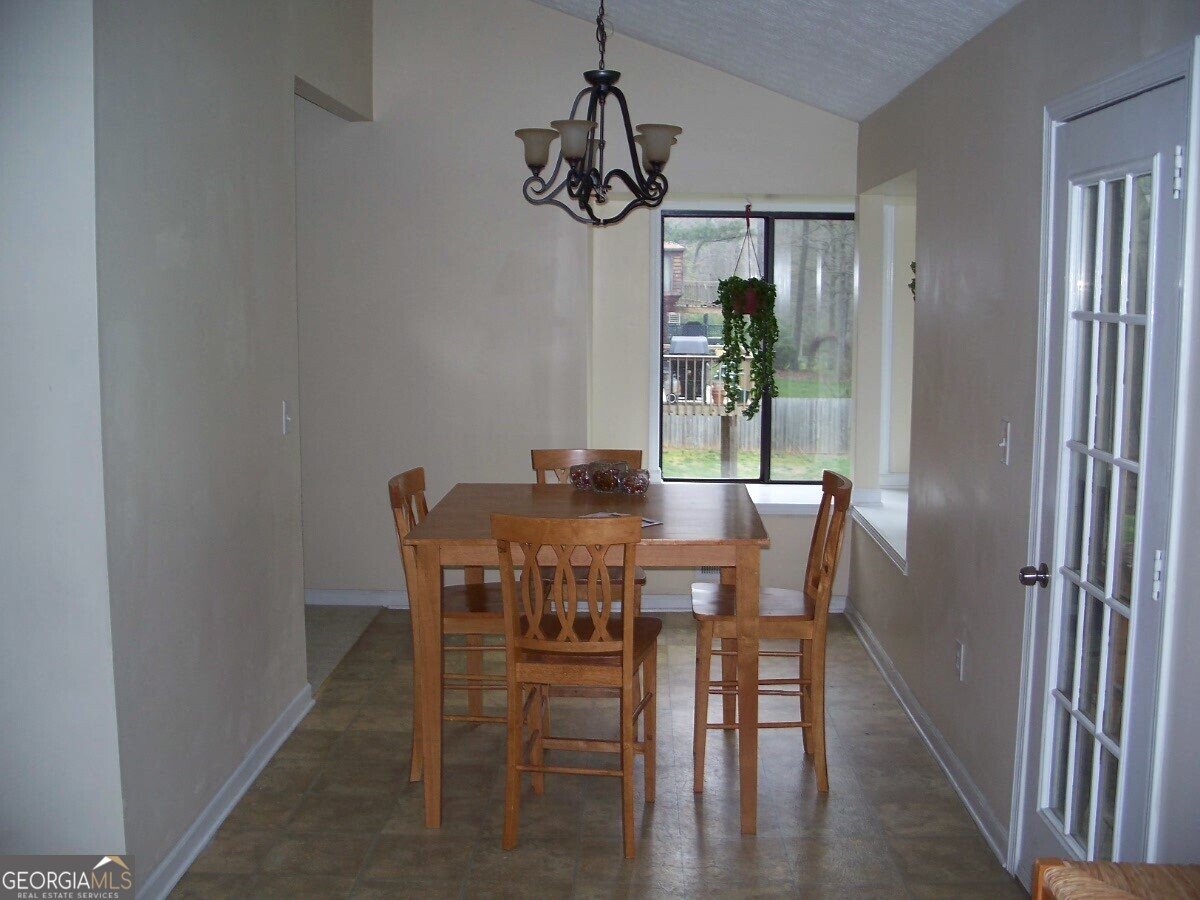 4158 Valley Brook Road Snellville - Photo 10