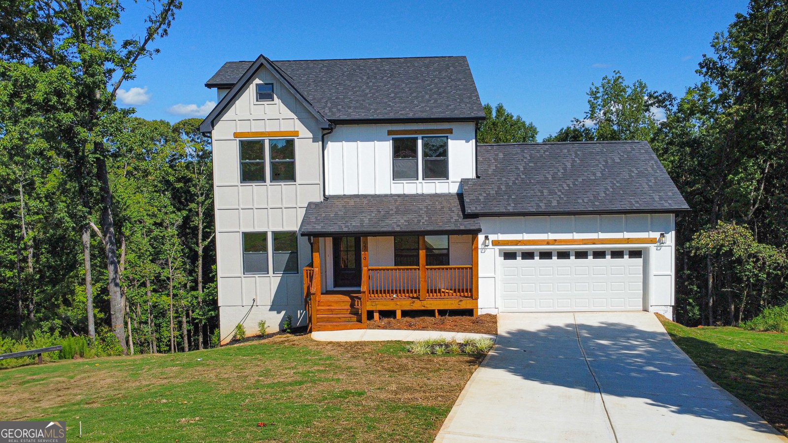 5719 Calm Valley Point Flowery Branch - Photo 1