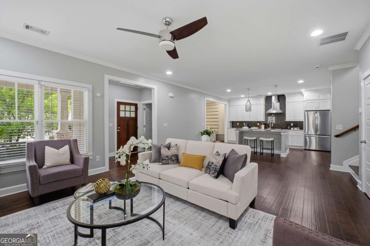 2681 Oak Leaf Place Atlanta - Photo 9