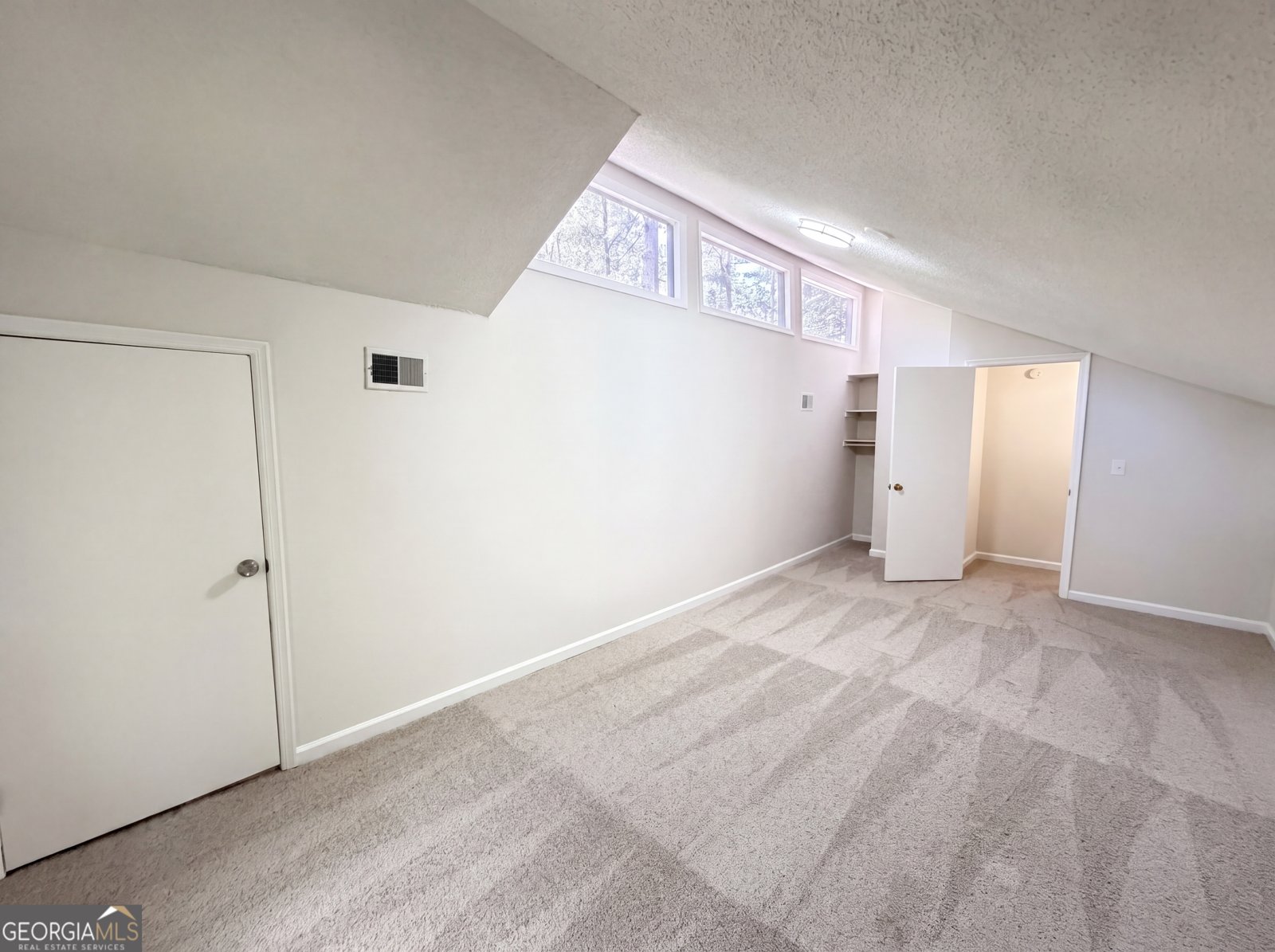 420 Creekside Lane Woodstock - Photo 18