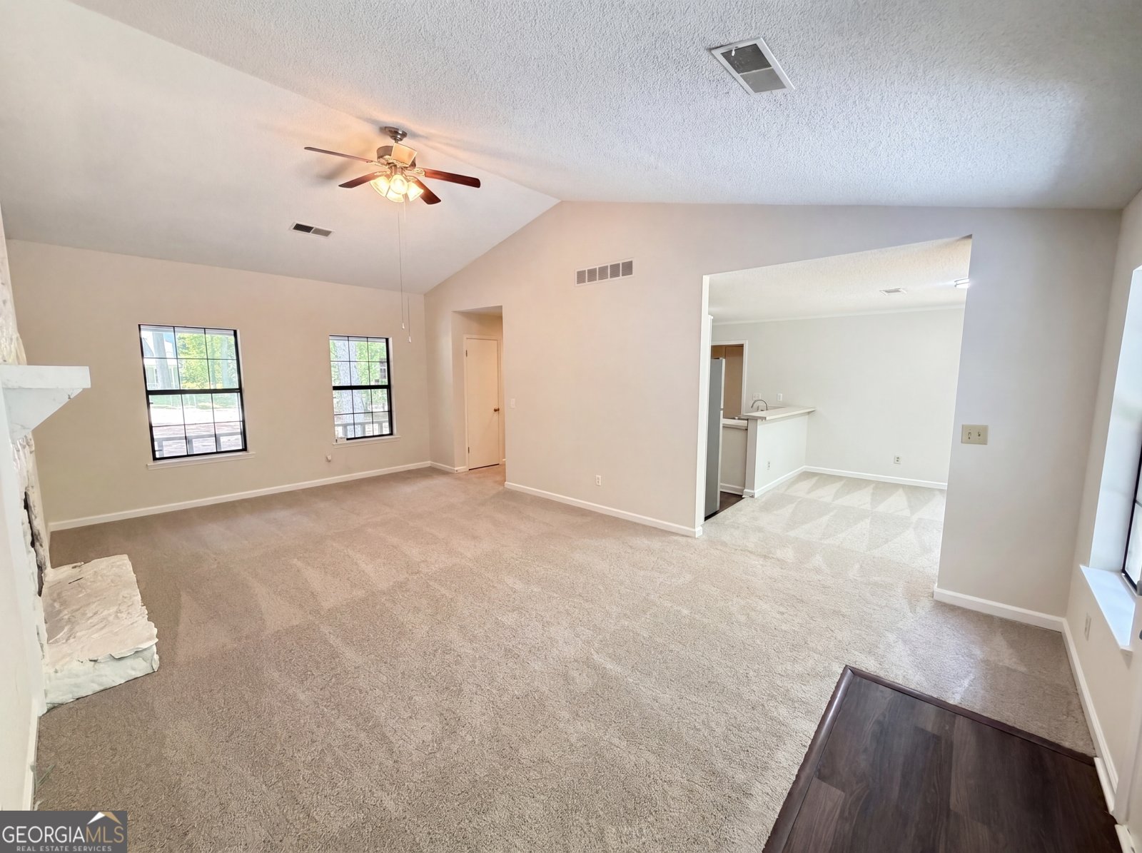 420 Creekside Lane Woodstock - Photo 6