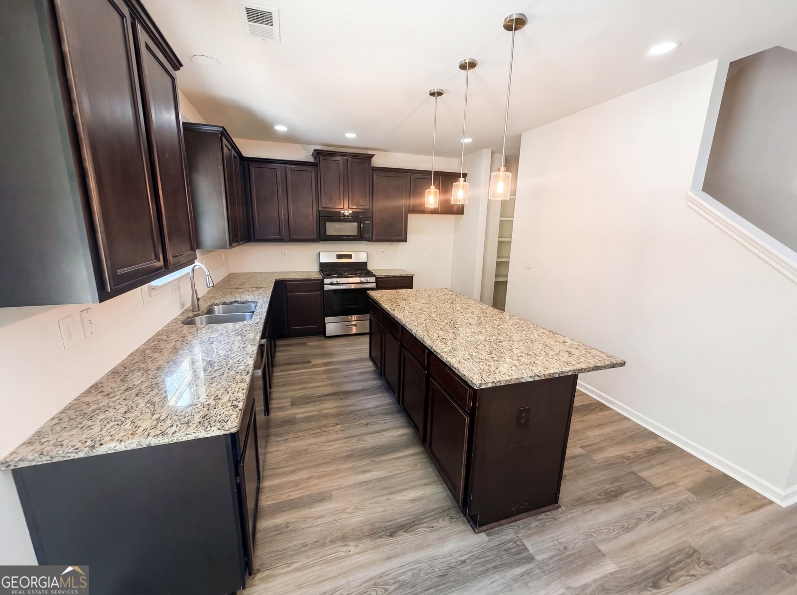 5049 Saphire Court Douglasville - Photo 6