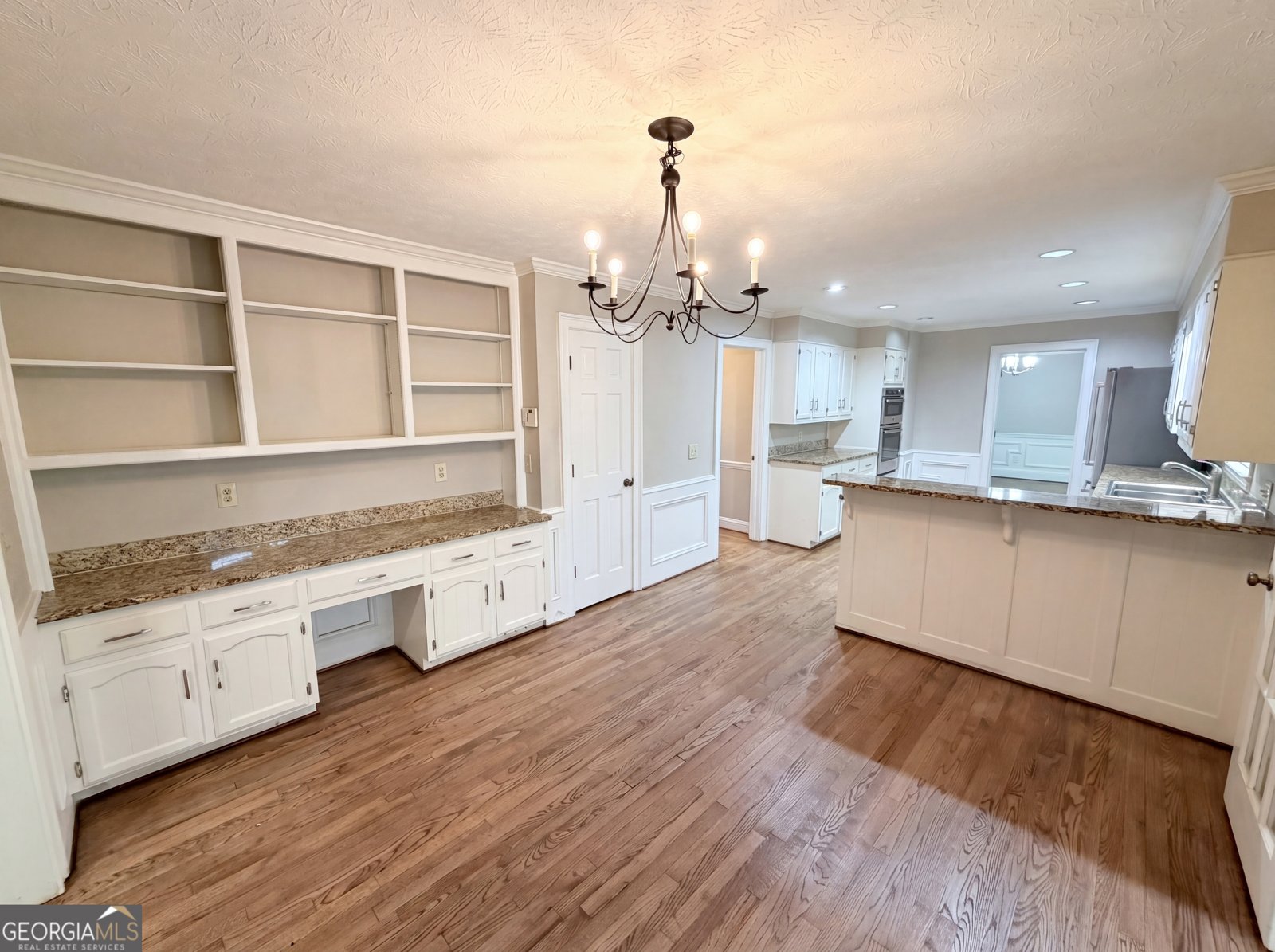 2360 Kimbrough Court Sandy Springs - Photo 8