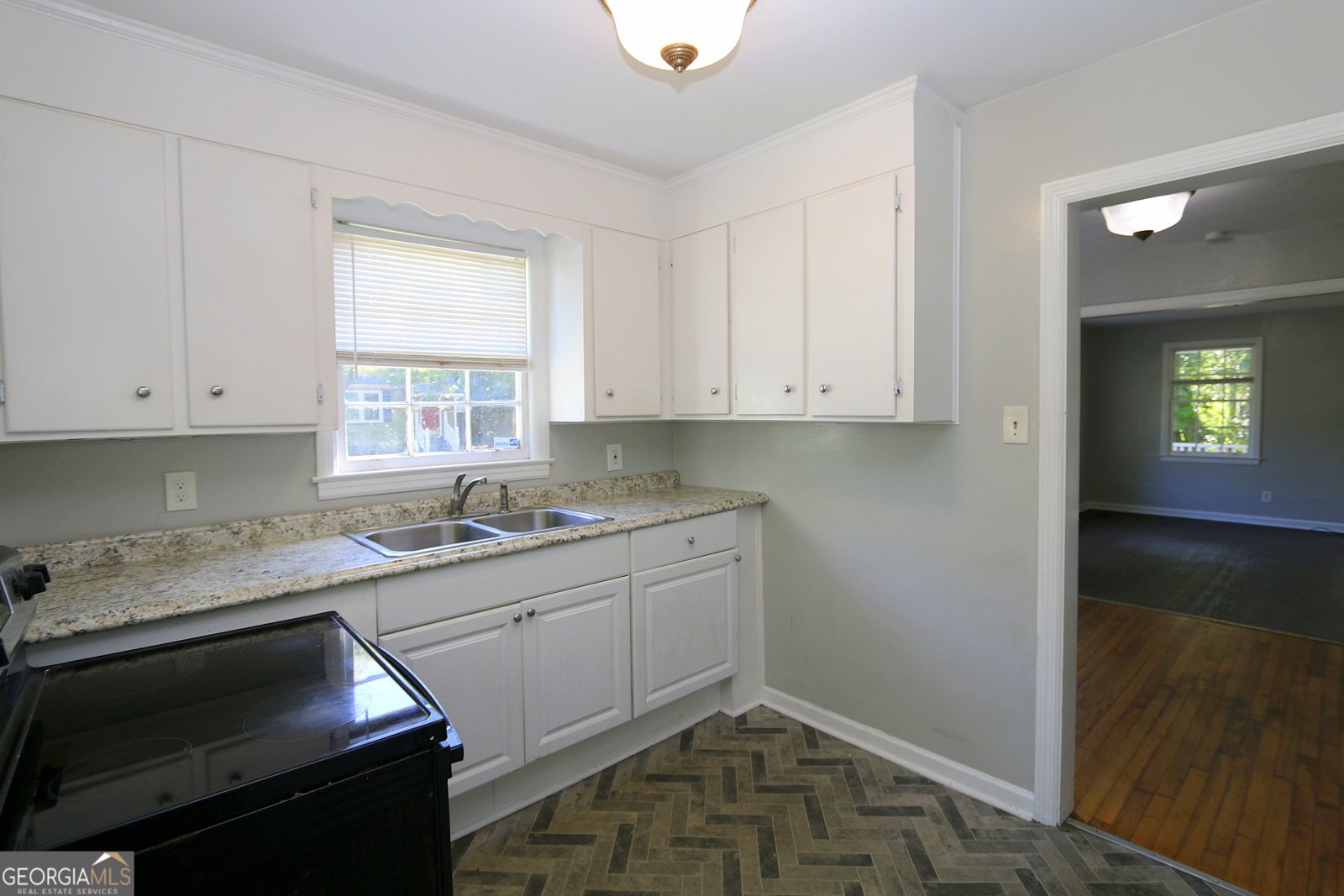 2309 Lorraine Drive Savannah - Photo 12