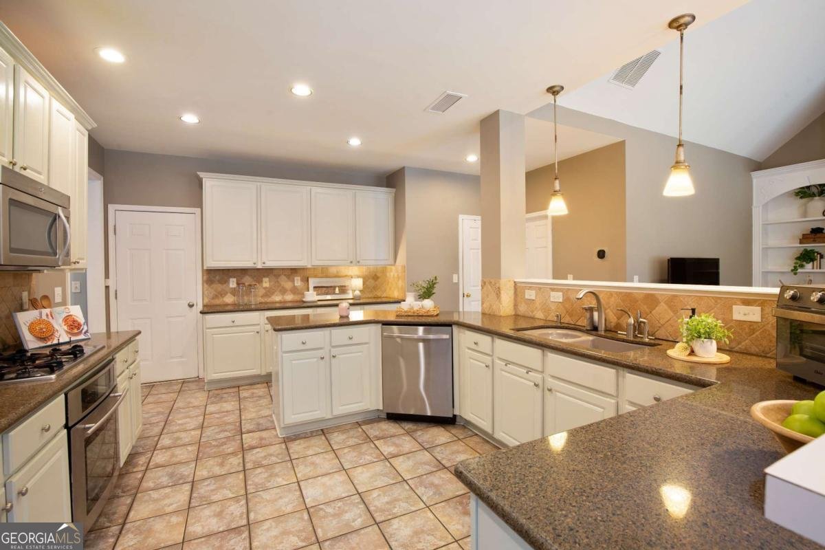 1110 Bascomb Farm Drive Alpharetta - Photo 11