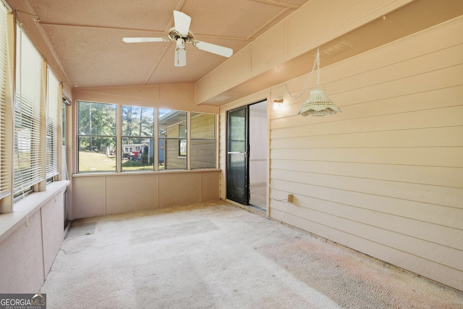 579 Scarborough Road Ellenwood - Photo 14