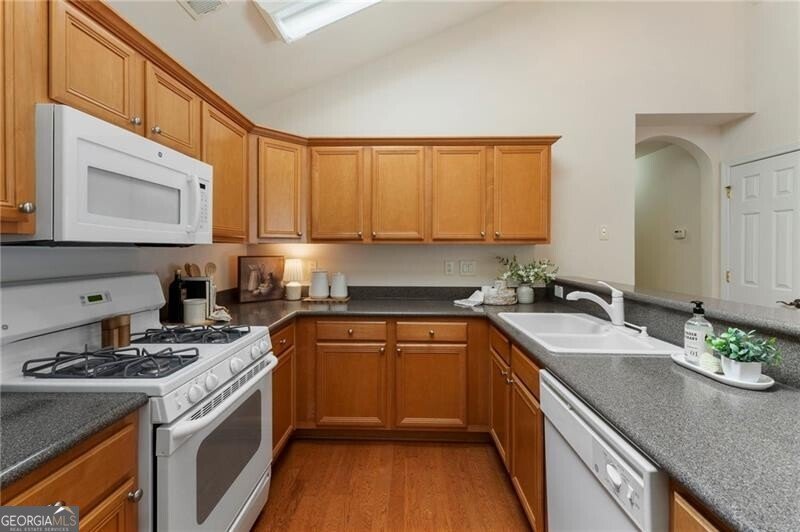 2425 Gateview Court Cumming - Photo 9