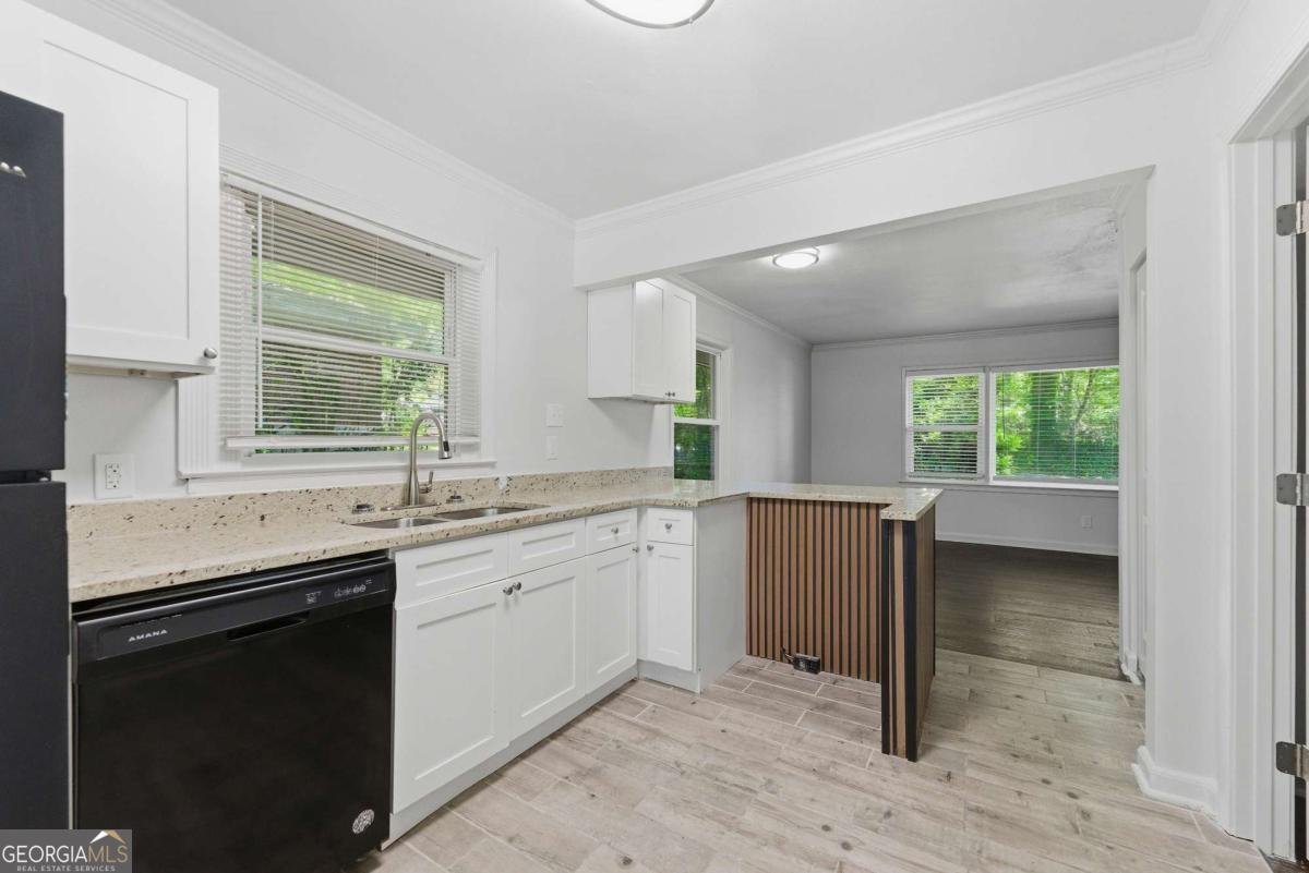 758 Dennis Drive Forest Park - Photo 8
