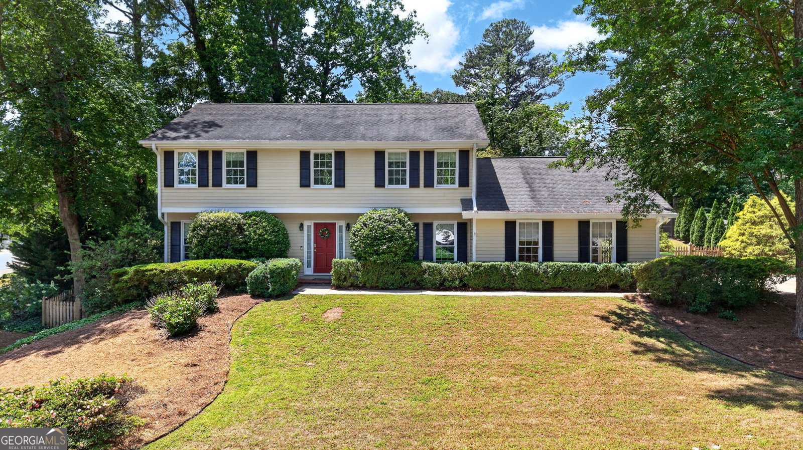 445 Cove Drive Marietta - main photo