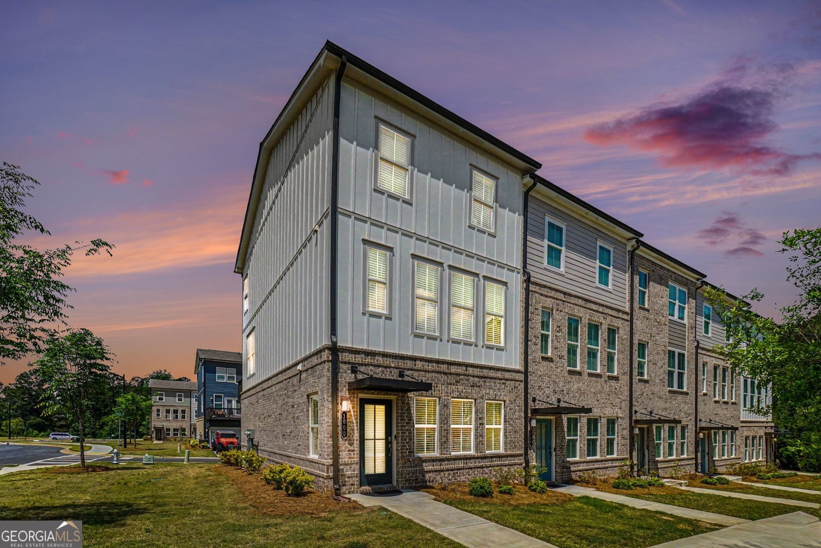 1000 Taylor Court Acworth - main photo