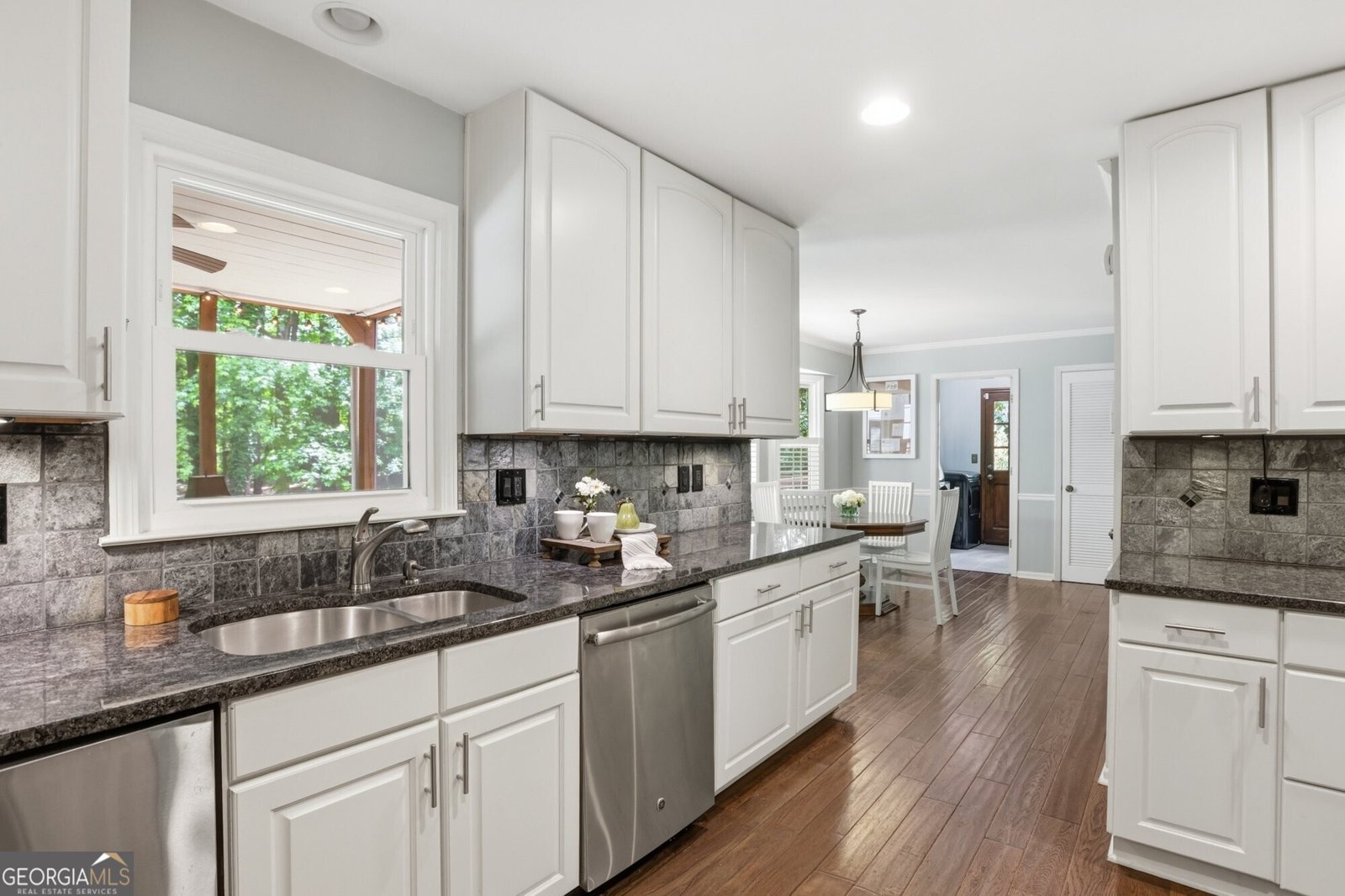 250 Hollyridge Way Roswell - Photo 12