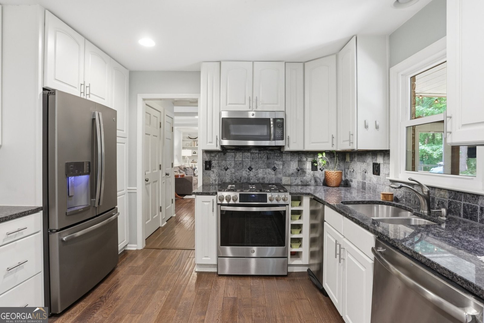 250 Hollyridge Way Roswell - Photo 14