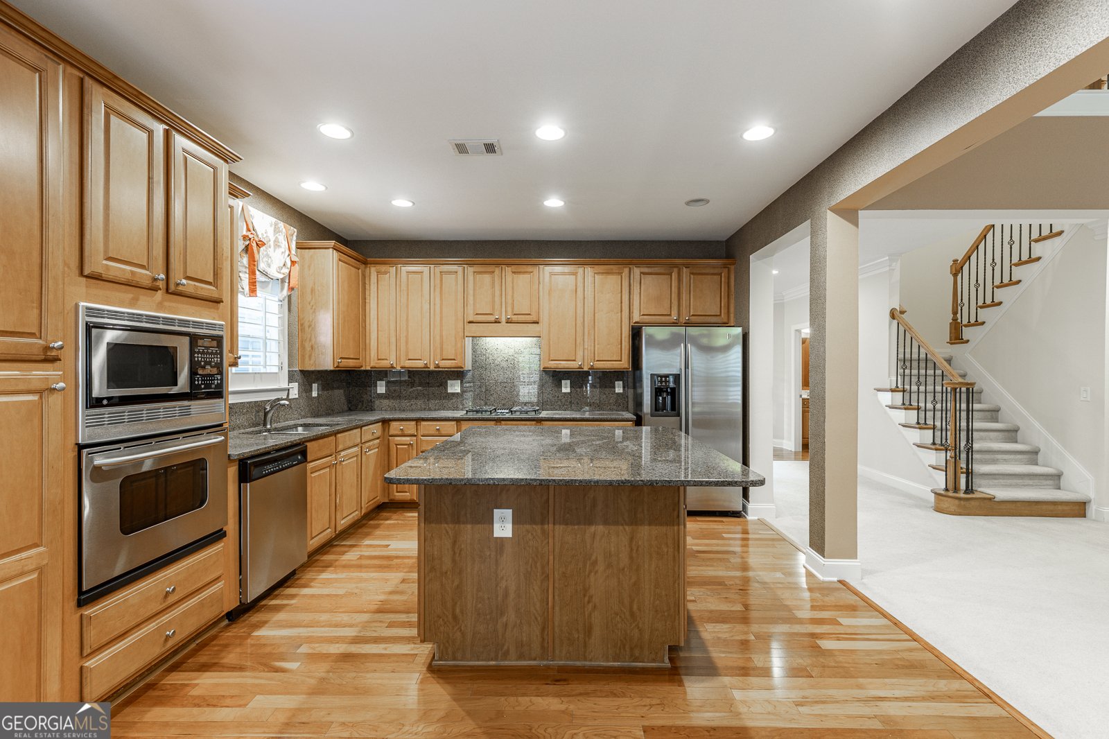 7042 Tree House Way Flowery Branch - Photo 21