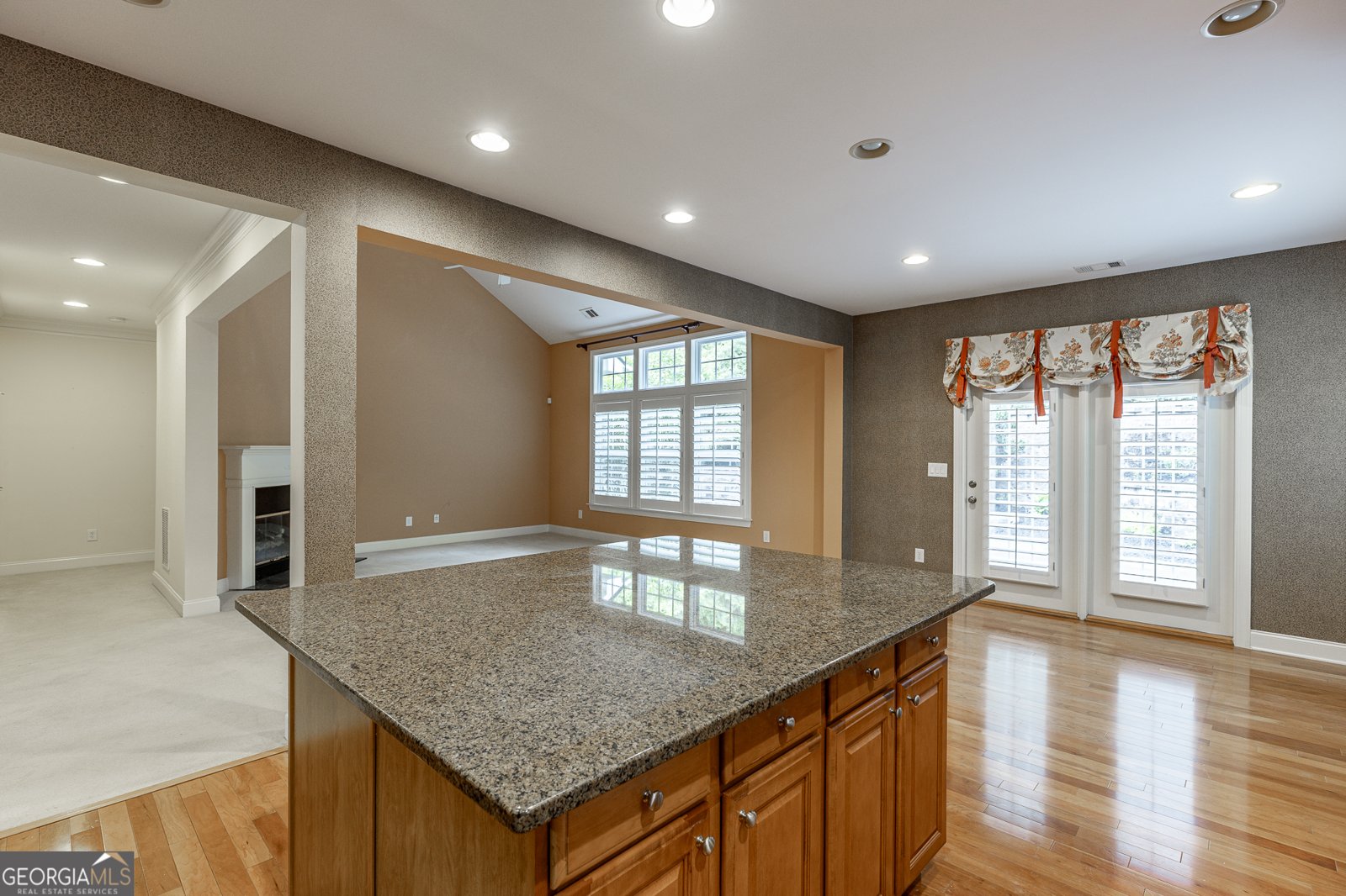 7042 Tree House Way Flowery Branch - Photo 23